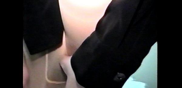  Amateur Japanese girl masterbation in pantyhose.MPG